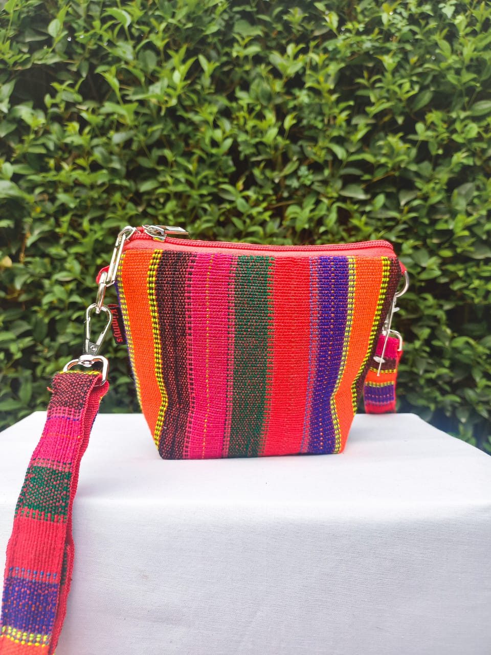 (211) Small Side Strap Bag Red-Multicolour
