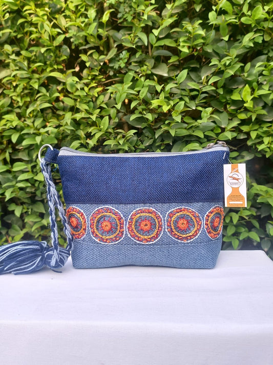 (271) Pouch Blue Burlap
