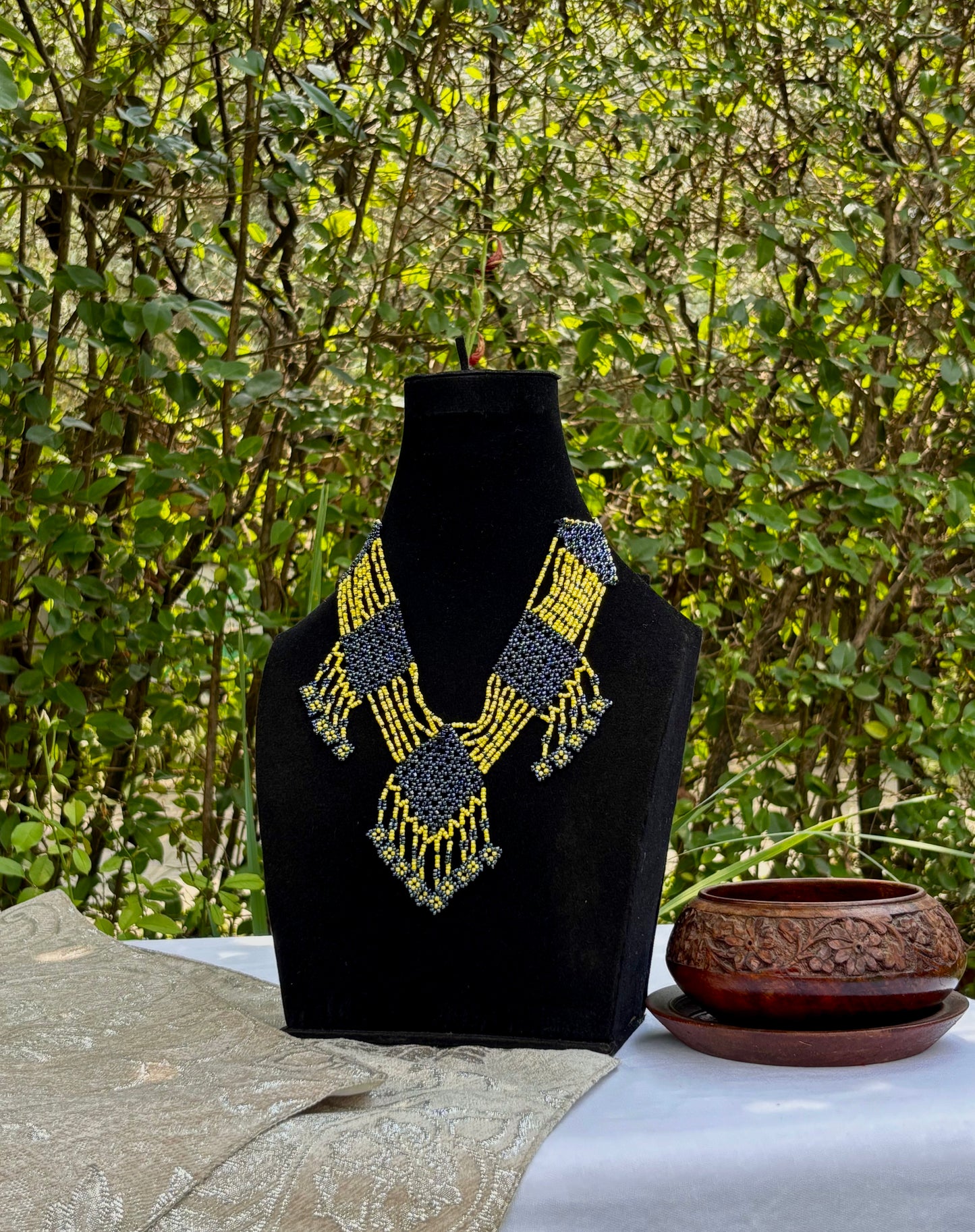 Beaded Medium Necklace Yellow-Blue